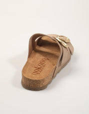 SANDALIAS YOKONO JERBA 700 SERRAJE PIEDRA en color Beige