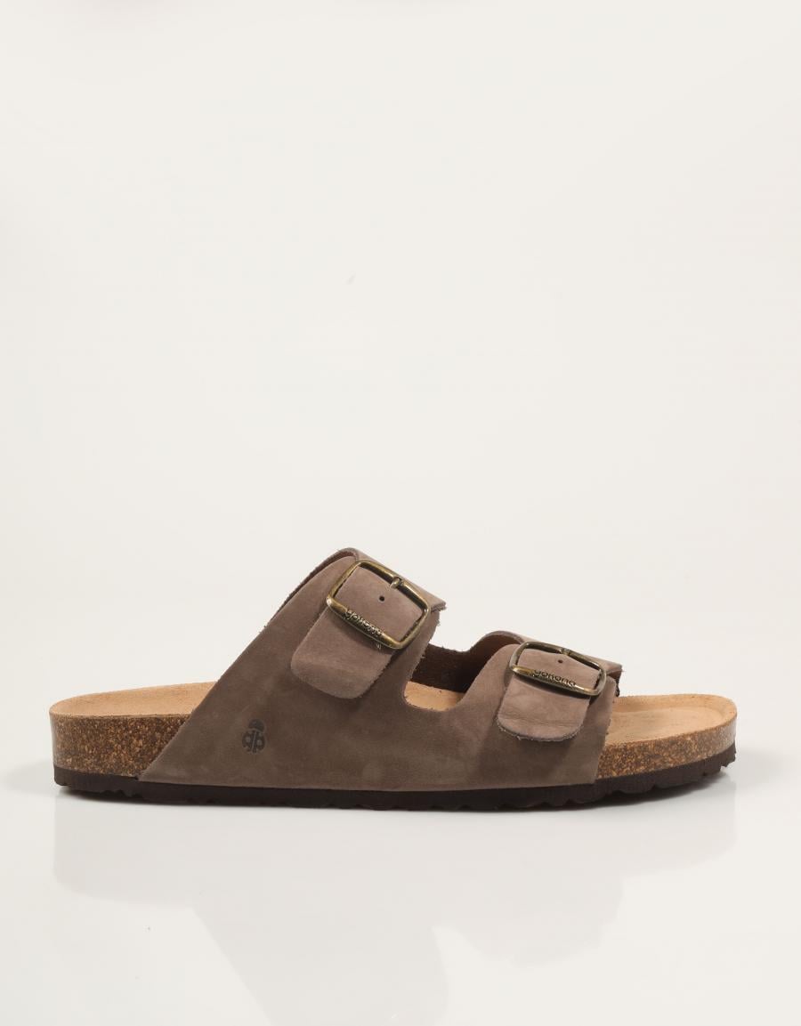 SANDALIAS YOKONO MACAM 150 NOBUCK TABACO en color Taupe