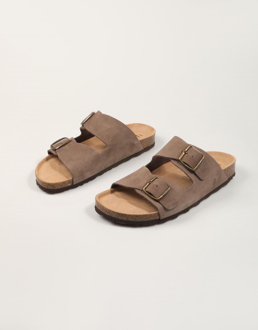 SANDALIAS YOKONO MACAM 150 NOBUCK TABACO en color Taupe