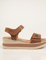 SANDALIAS REBECCA HOPE SANDALIA ROBLE en color Cuero