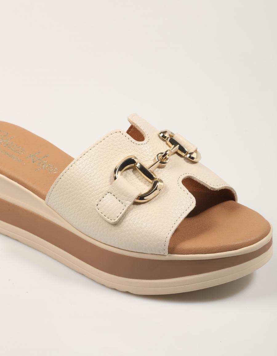 SANDALIAS REBECCA HOPE PALA HEBILLA HIELO en color Hielo