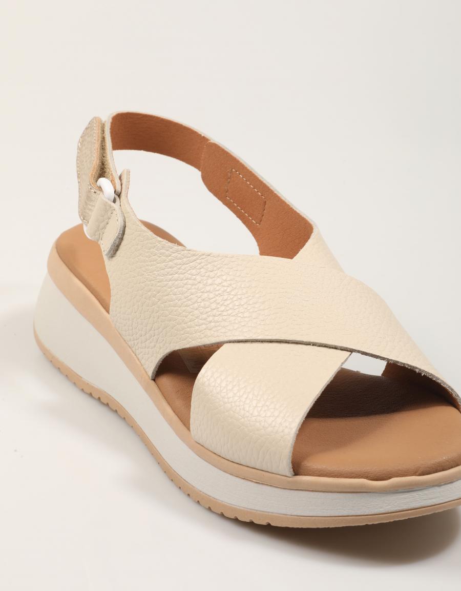 SANDALIAS REBECCA HOPE SANDALIA HIELO COMBI en color Beige