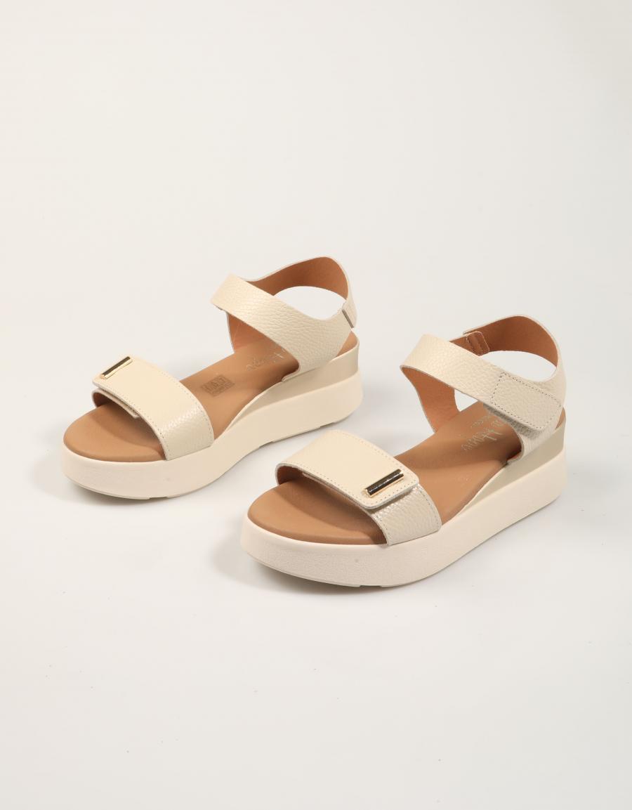 SANDALIAS REBECCA HOPE SANDALIA HIELO en color Hielo