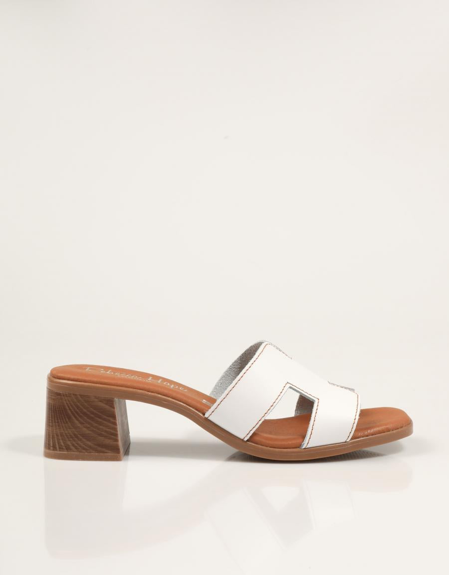 SANDALIAS REBECCA HOPE PALA BLANCO en color Blanco