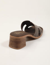 SANDALIAS REBECCA HOPE PALA MARRON en color Marron