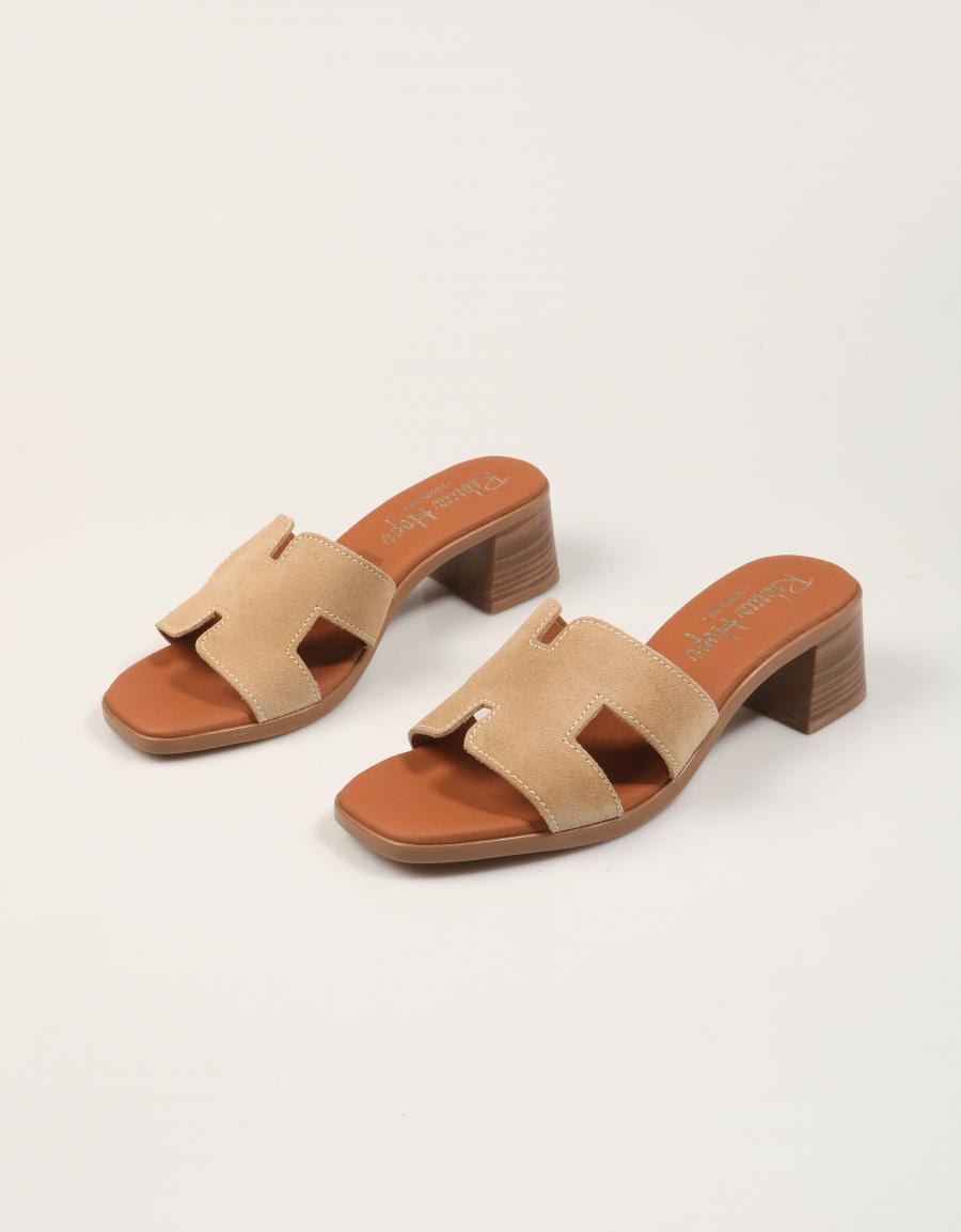 SANDALIAS REBECCA HOPE PALA SERRAJE ARENA en color Beige