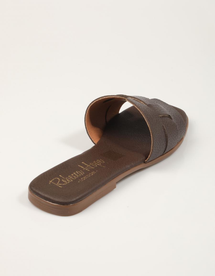 SANDALIAS REBECCA HOPE PALA MARRON en color Marron