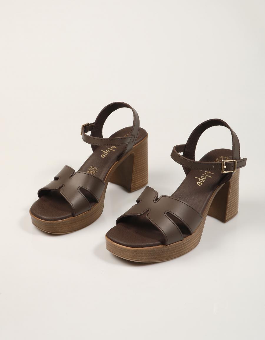 SANDALIAS REBECCA HOPE SANDALIA TACON MARRON en color Marron