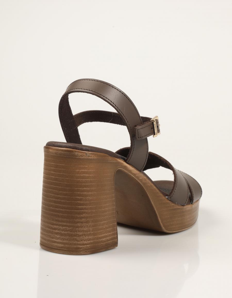 SANDALIAS REBECCA HOPE SANDALIA TACON MARRON en color Marron