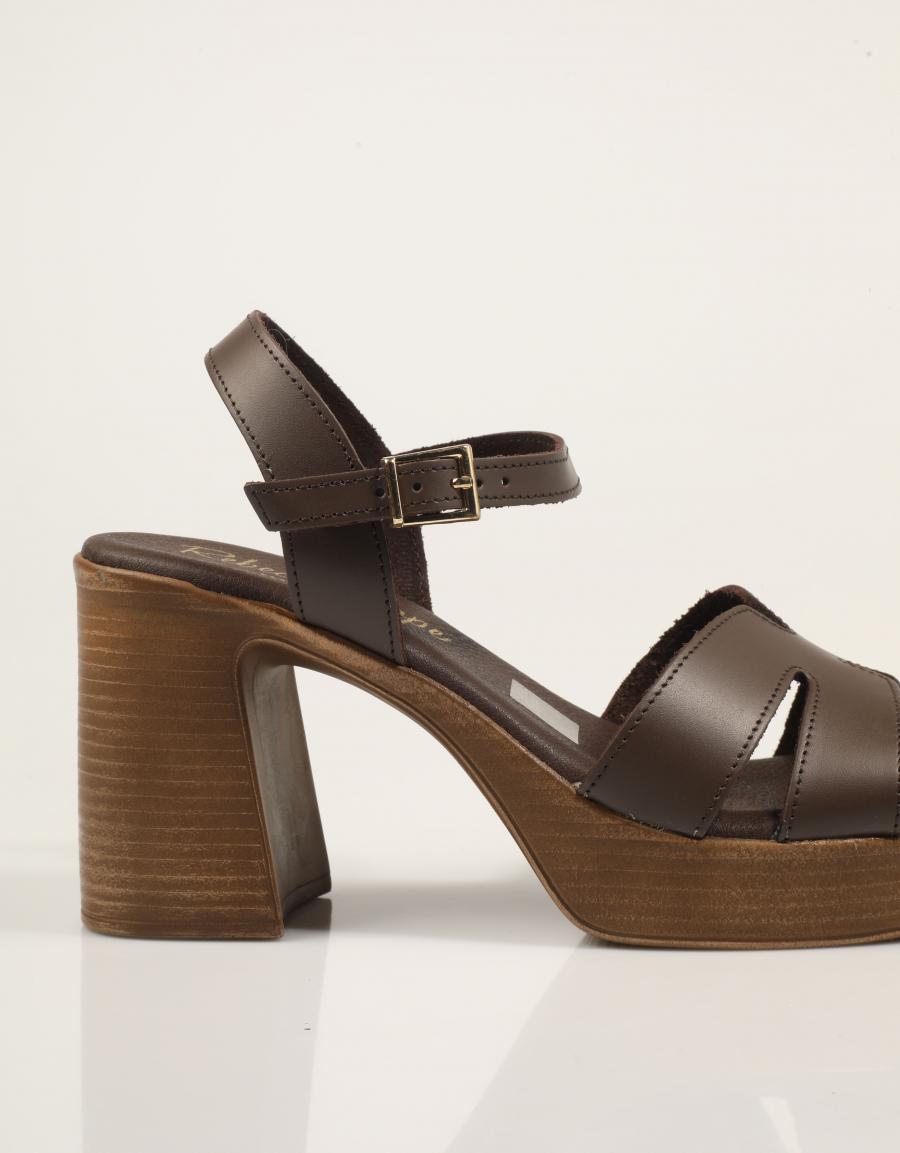 SANDALIAS REBECCA HOPE SANDALIA TACON MARRON en color Marron