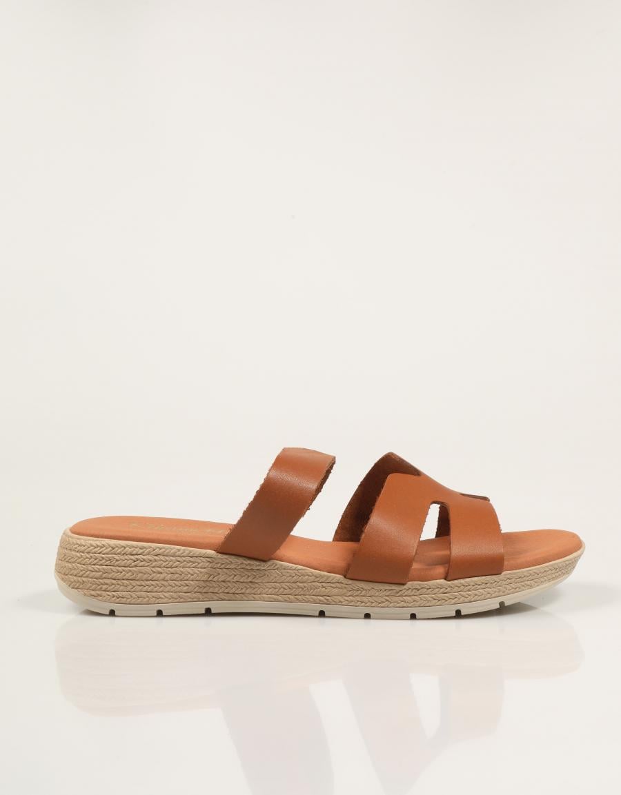 SANDALIAS REBECA HOPE SOLLA CUERO en color Cuero