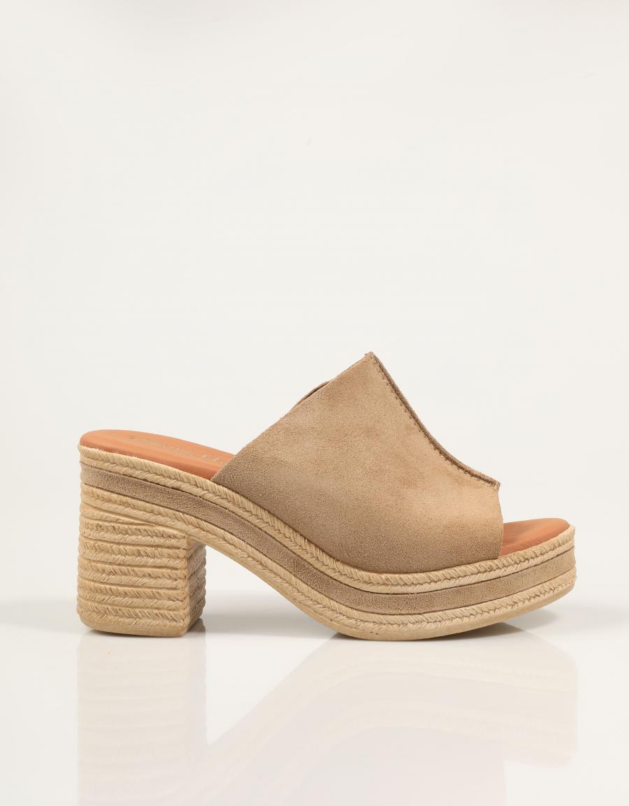 SANDALIAS REBECA HOPE LIORA MUSHROOM en color Taupe