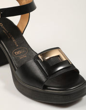 SANDALIAS DONNA 8E5997DM JIL en color Negro