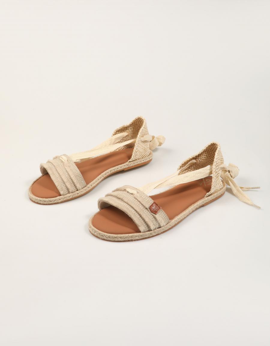 SANDALIAS POPA POIPU FLECOS ORO MS40501 en color Oro