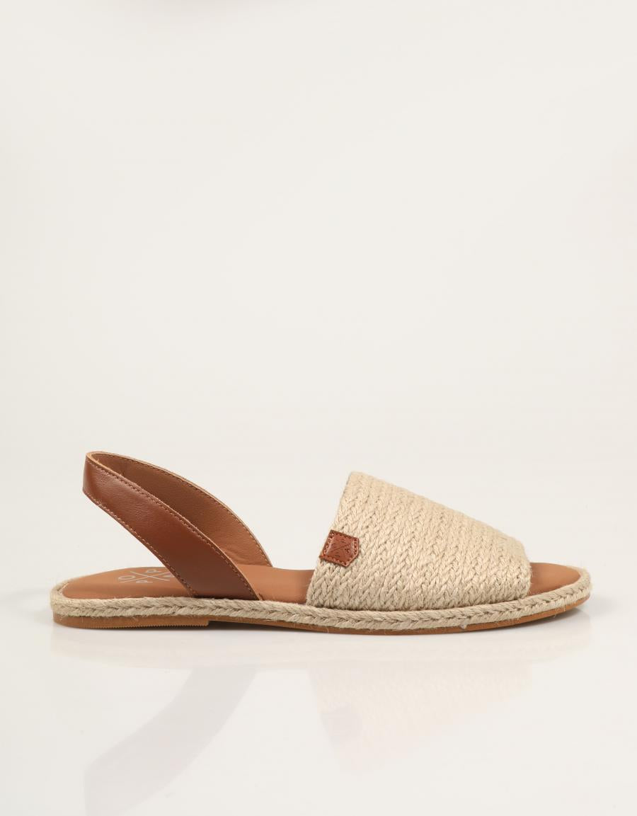 SANDALIAS POPA RAZO YUTE CUERO MS39001 en color Beige