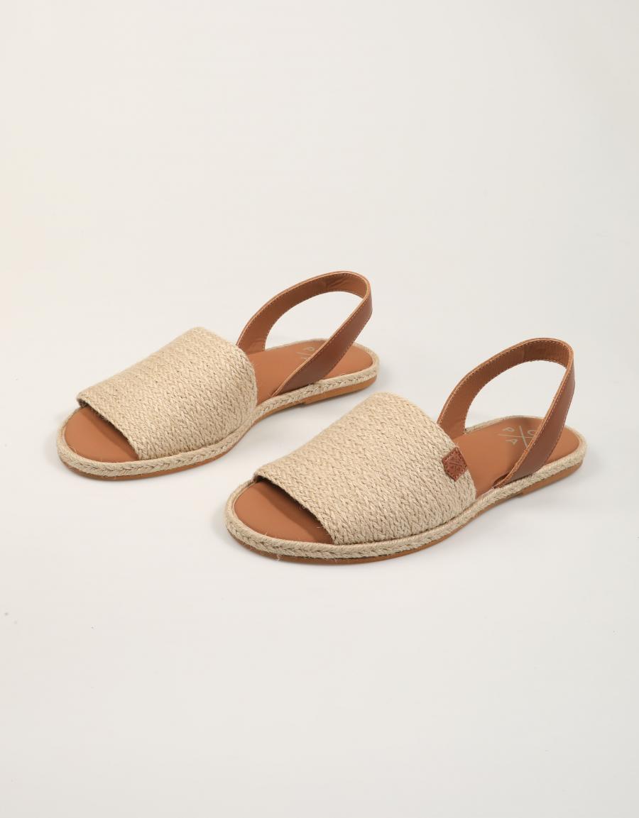 SANDALIAS POPA RAZO YUTE CUERO MS39001 en color Beige