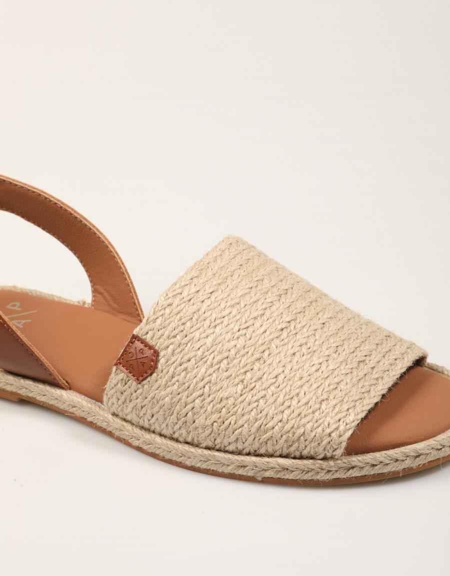 SANDALIAS POPA RAZO YUTE CUERO MS39001 en color Beige
