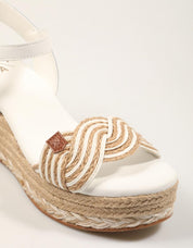 SANDALIAS POPA GARUA YUTE BLANCO CB48903 en color Blanco