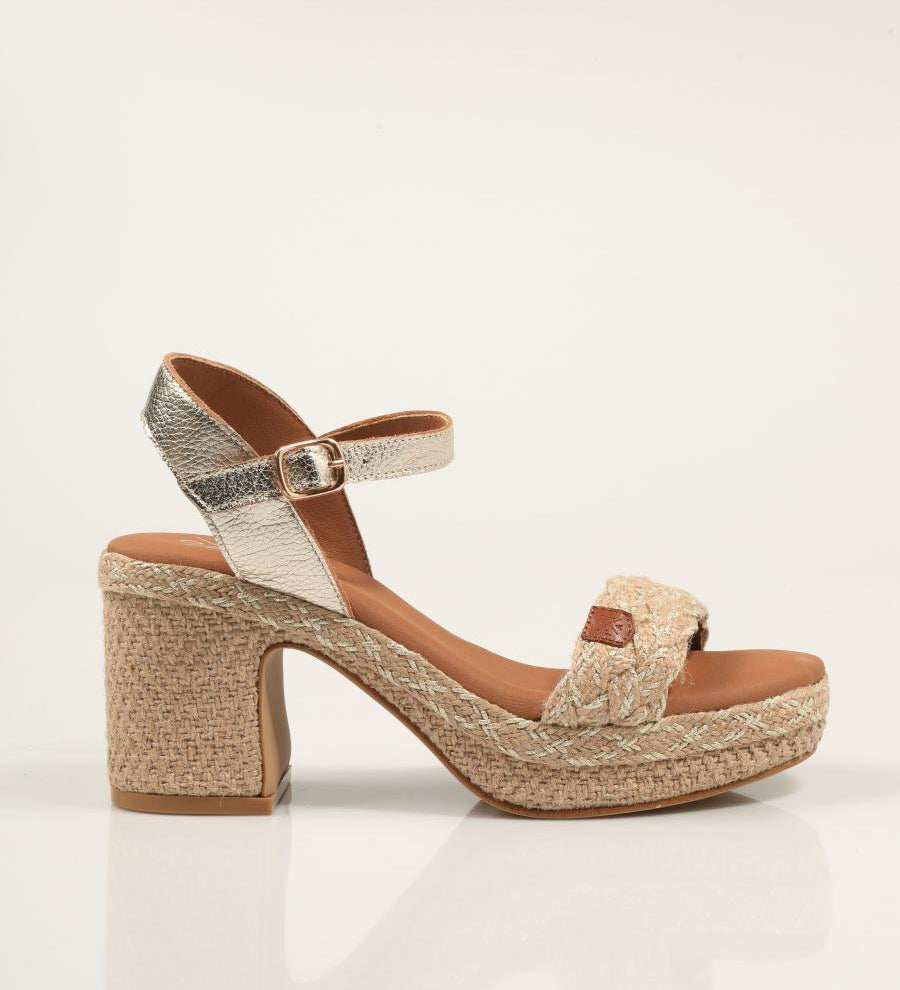 SANDALIAS POPA NERINA AMURA ORO CT49001 en color Oro