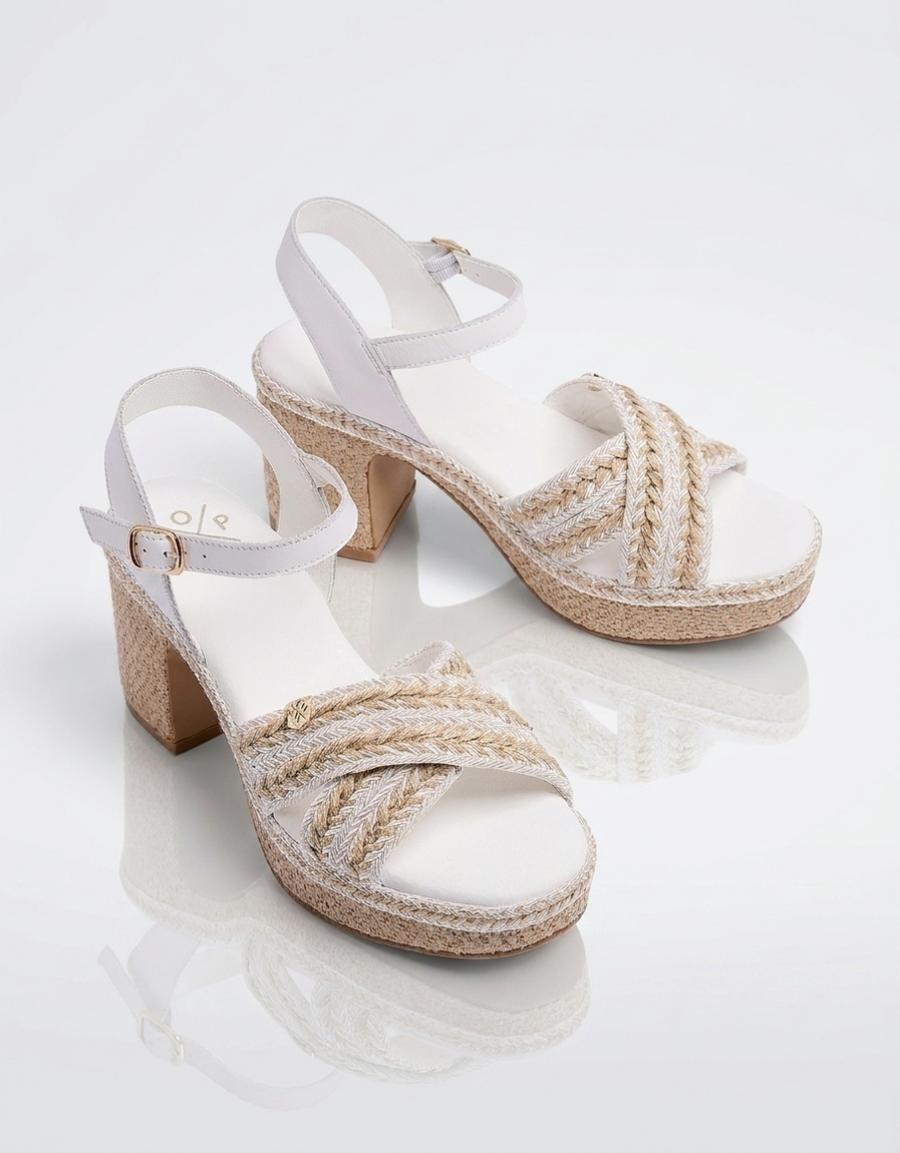 SANDALIAS POPA MELIA YUTE BLANCO CT51602 en color Blanco