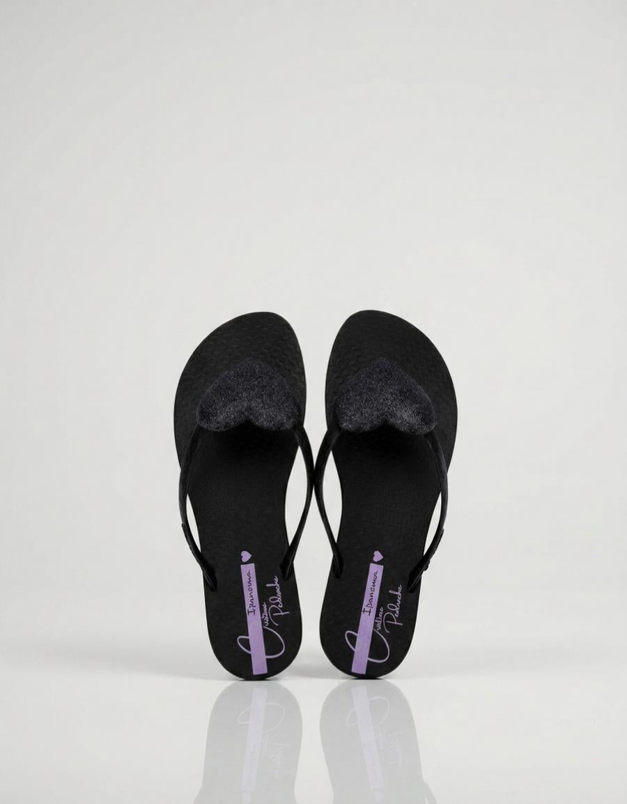 SANDALIAS IPANEMA SANDALIA CORAZON BLACK en color Negro