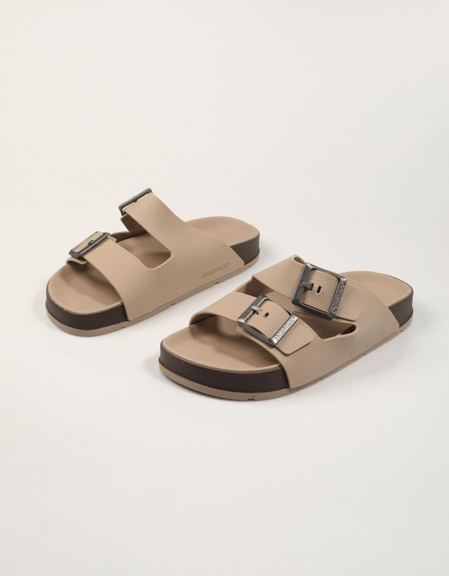 SANDALIAS CARTAGO PALA HEBILLAS BEIGE en color Beige
