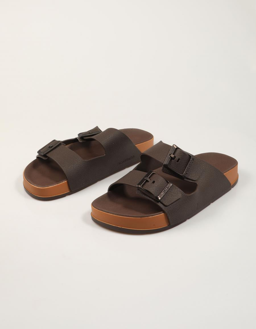 SANDALIAS CARTAGO PALA HEBILLAS BROWN en color Marron