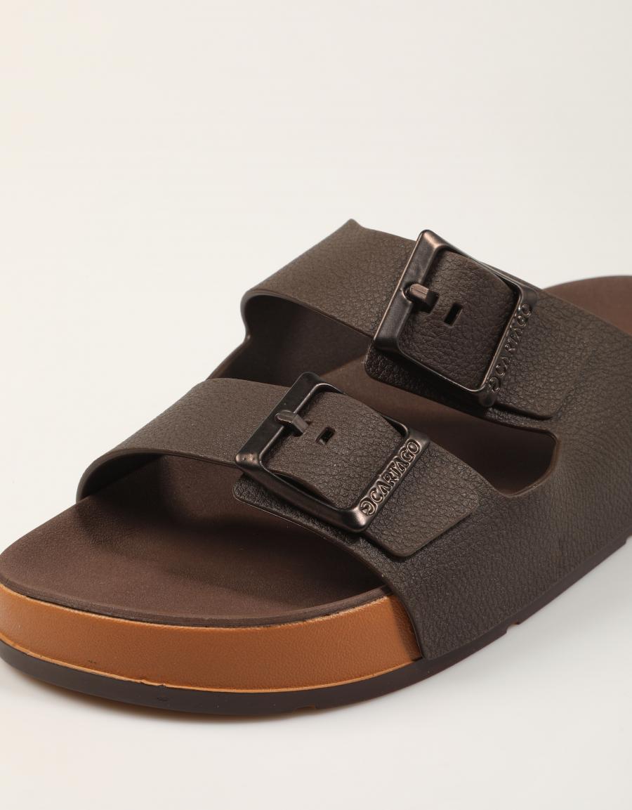 SANDALIAS CARTAGO PALA HEBILLAS BROWN en color Marron