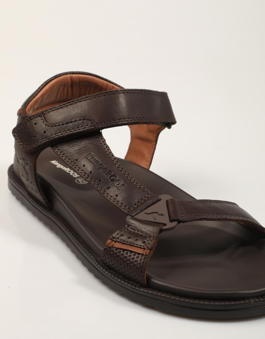 SANDALIAS KANGAROOS SANDALIA MARRON en color Marron