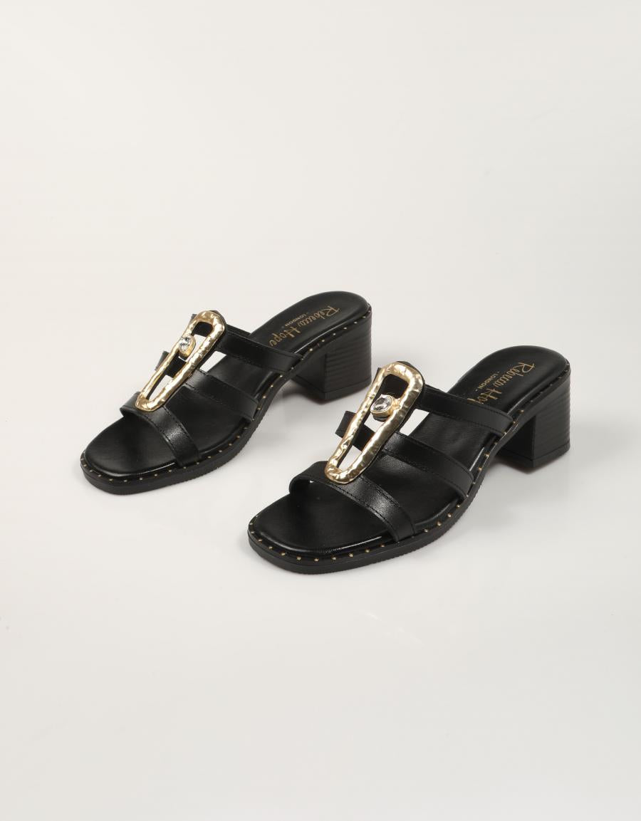 SANDALIAS REBECA HOPE YELI MAYRA NEGRO en color Negro