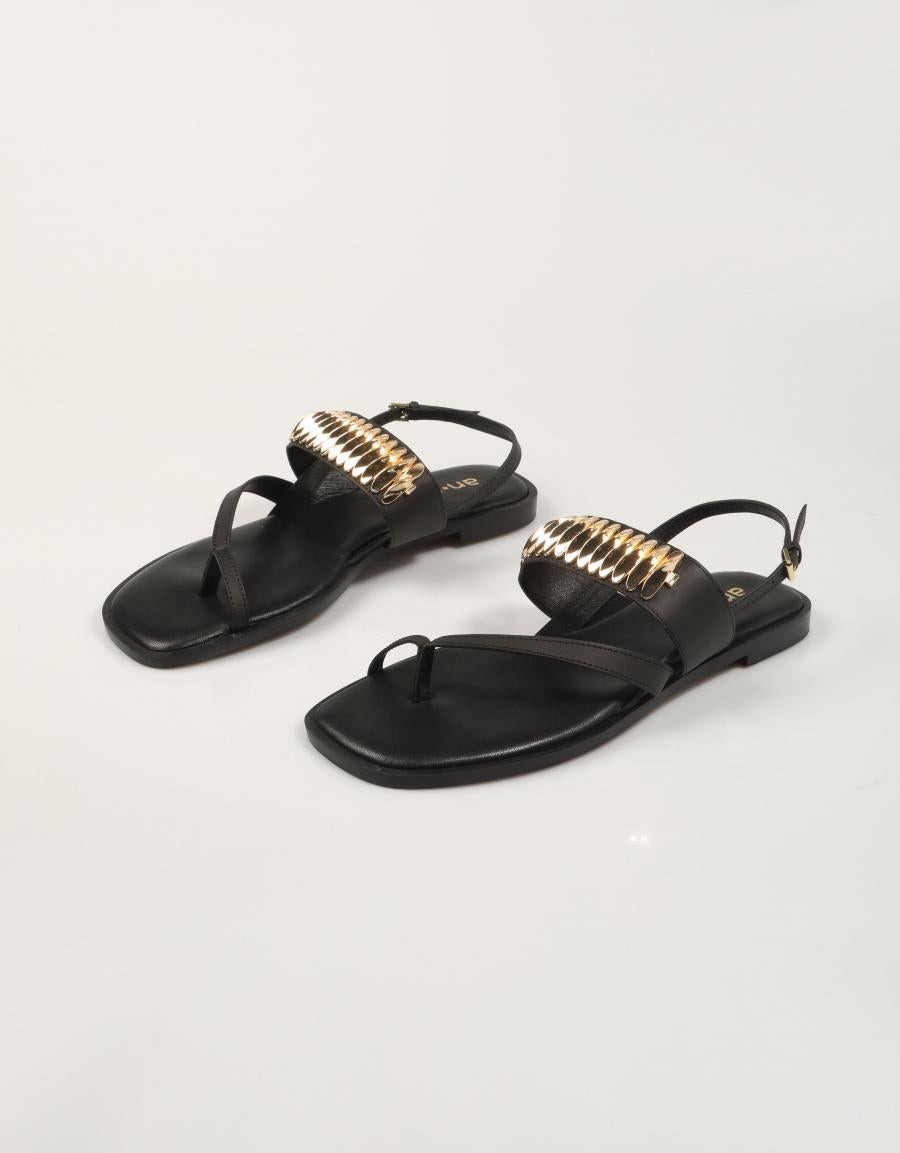 SANDALIAS AN-SE SANDALIA CHAPA BLACK en color Negro