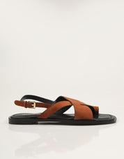 SANDALIAS AN-SE SANDALIA DEDO BRUCIATO en color Cuero