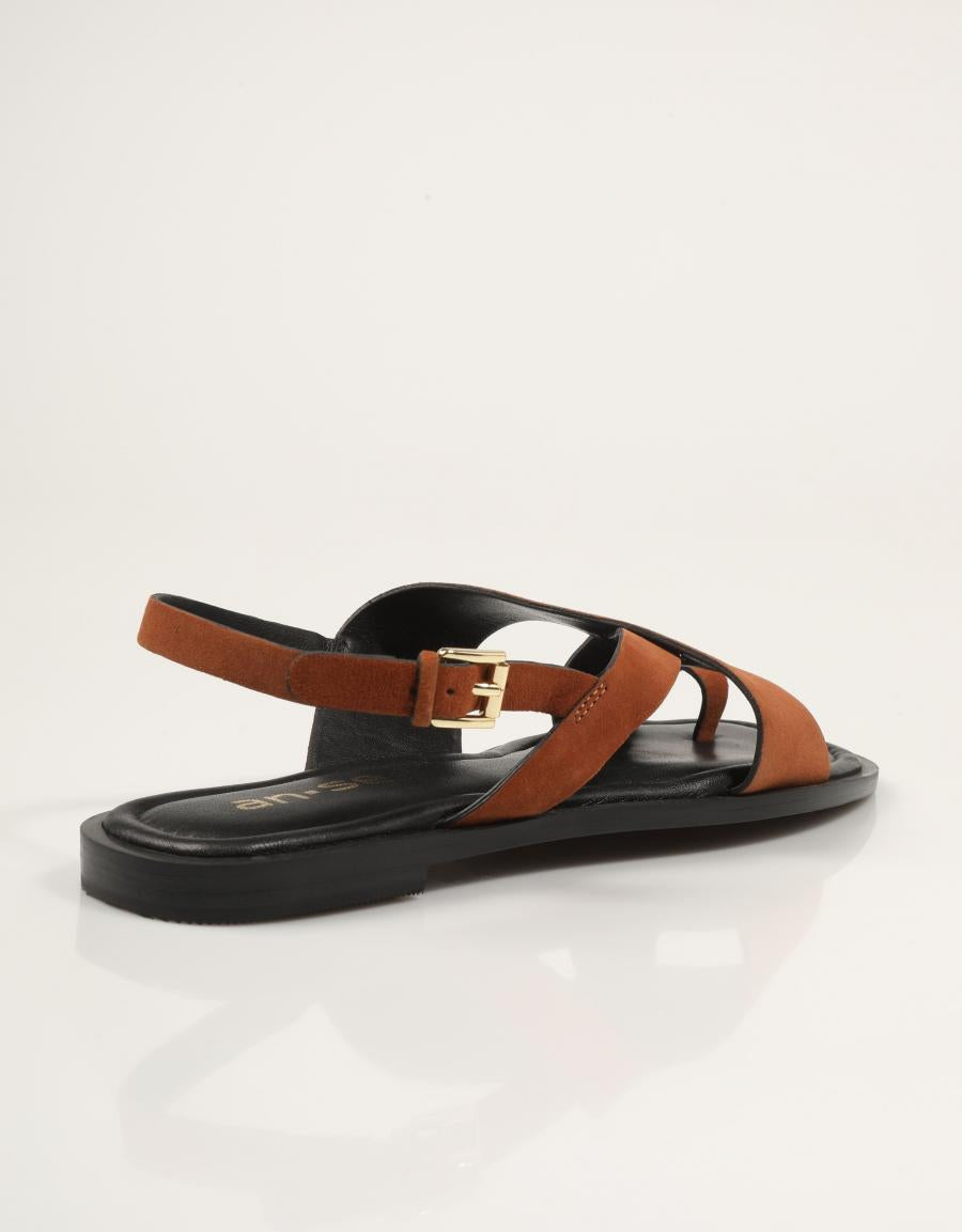 SANDALIAS AN-SE SANDALIA DEDO BRUCIATO en color Cuero