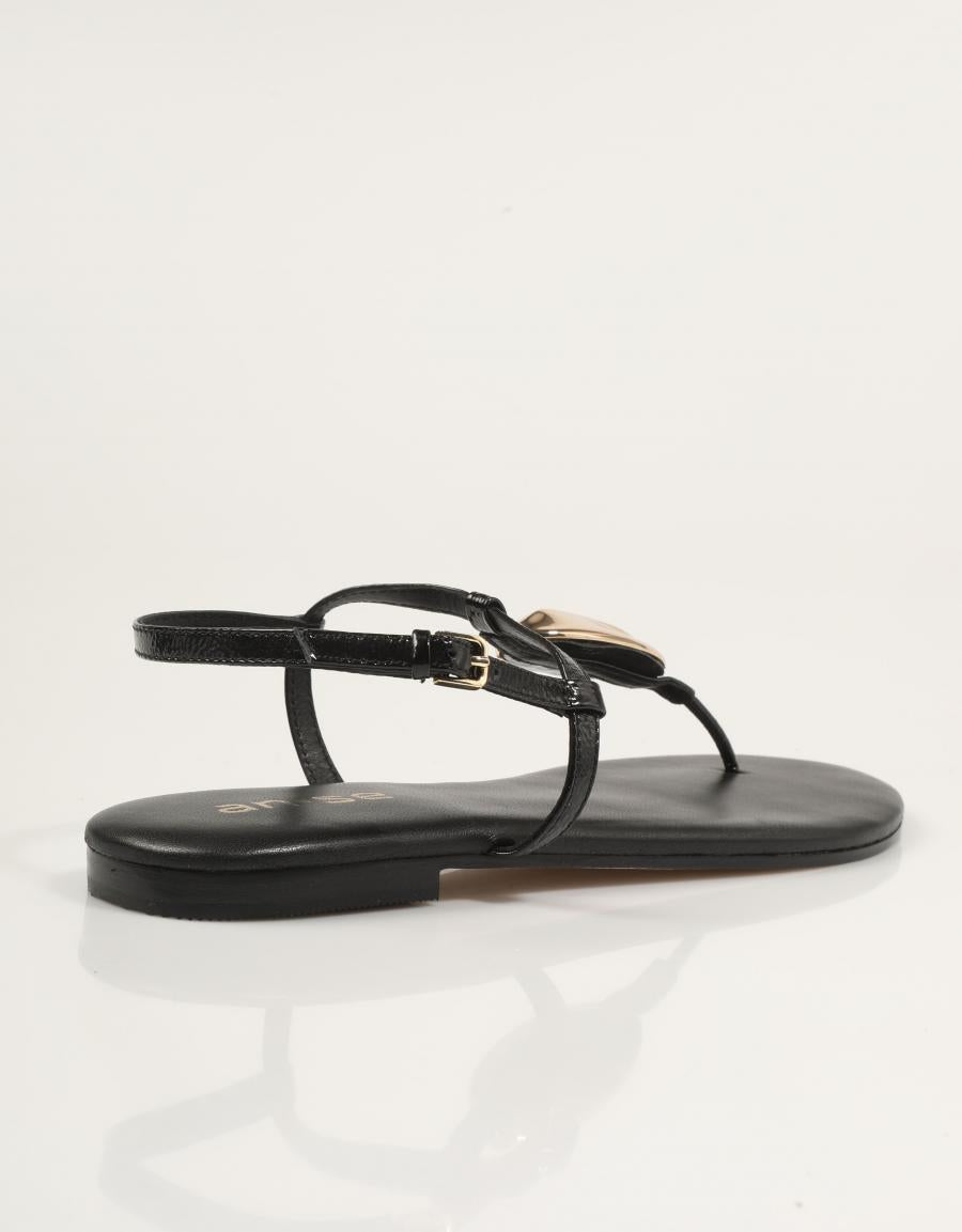 SANDALIAS AN-SE SANDALIA CHAPA BLACK en color Negro