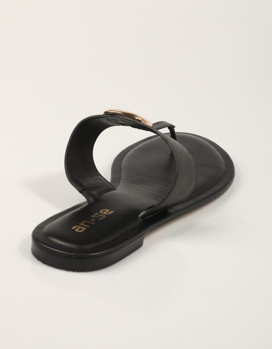 SANDALIAS AN-SE ESCLAVA CHAPA BLACK en color Negro
