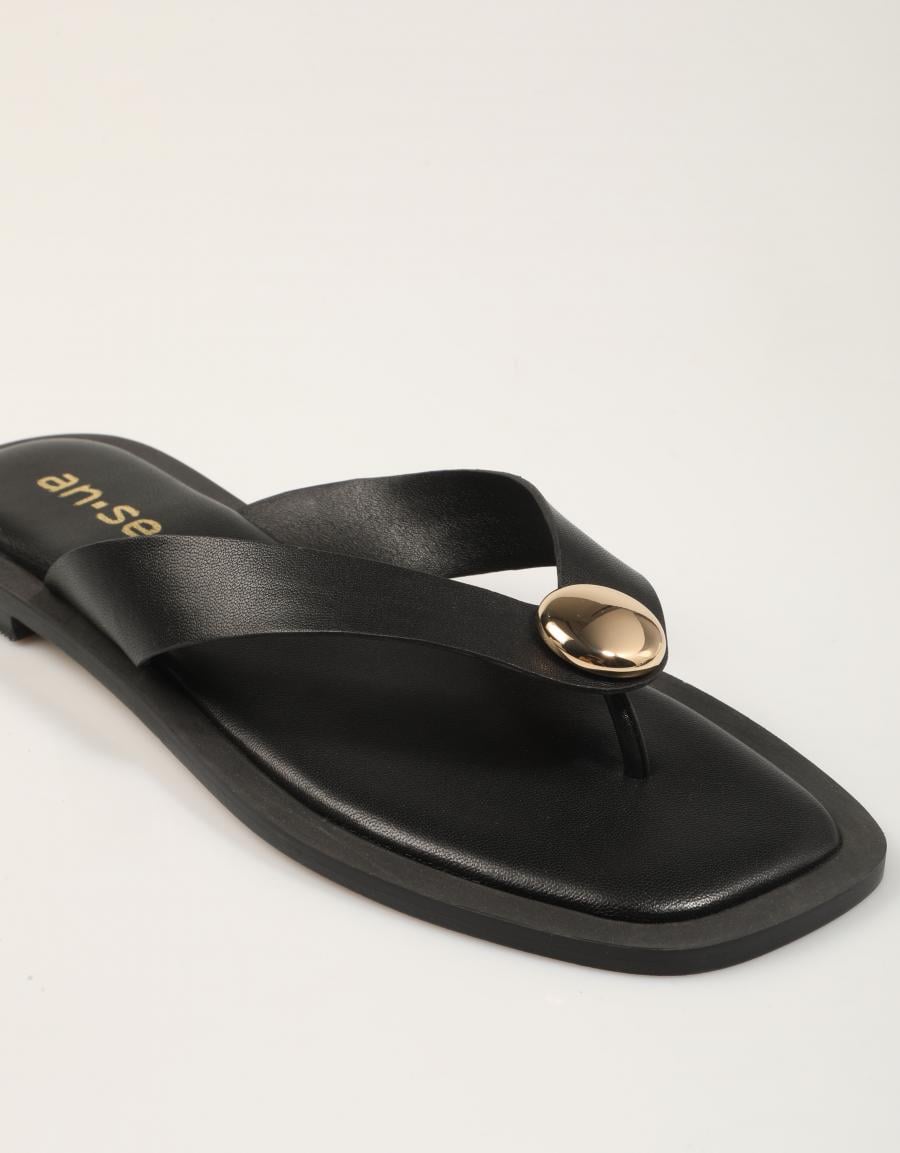 SANDALIAS AN-SE ESCLAVA CHAPA BLACK en color Negro