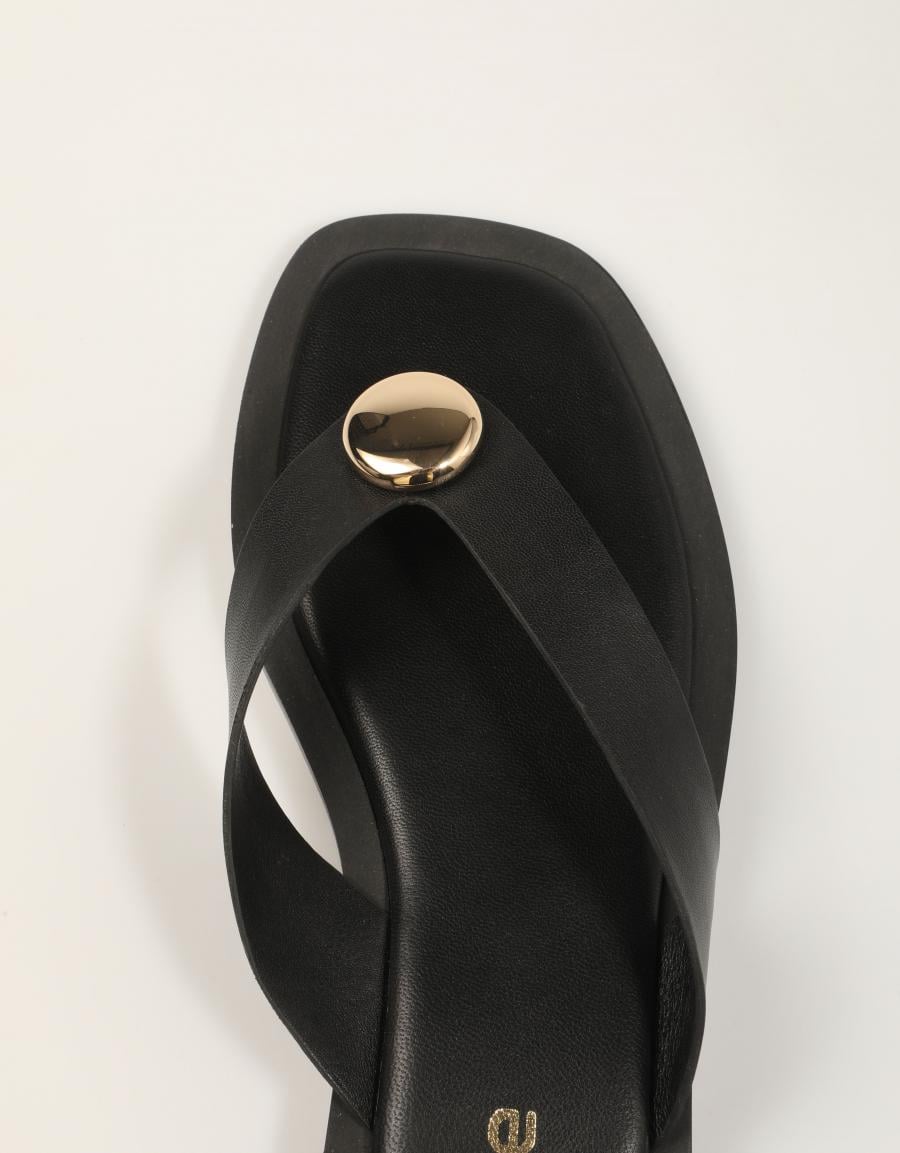 SANDALIAS AN-SE ESCLAVA CHAPA BLACK en color Negro
