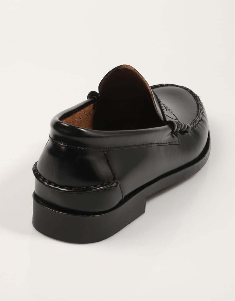 ZAPATOS FREELANCE MOCASIN FLORENTIC NEGRO en color Negro