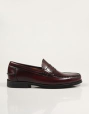 ZAPATOS FREELANCE MOCASIN FLORENTIC BURDEOS en color Burdeos