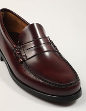 ZAPATOS FREELANCE MOCASIN FLORENTIC BURDEOS en color Burdeos