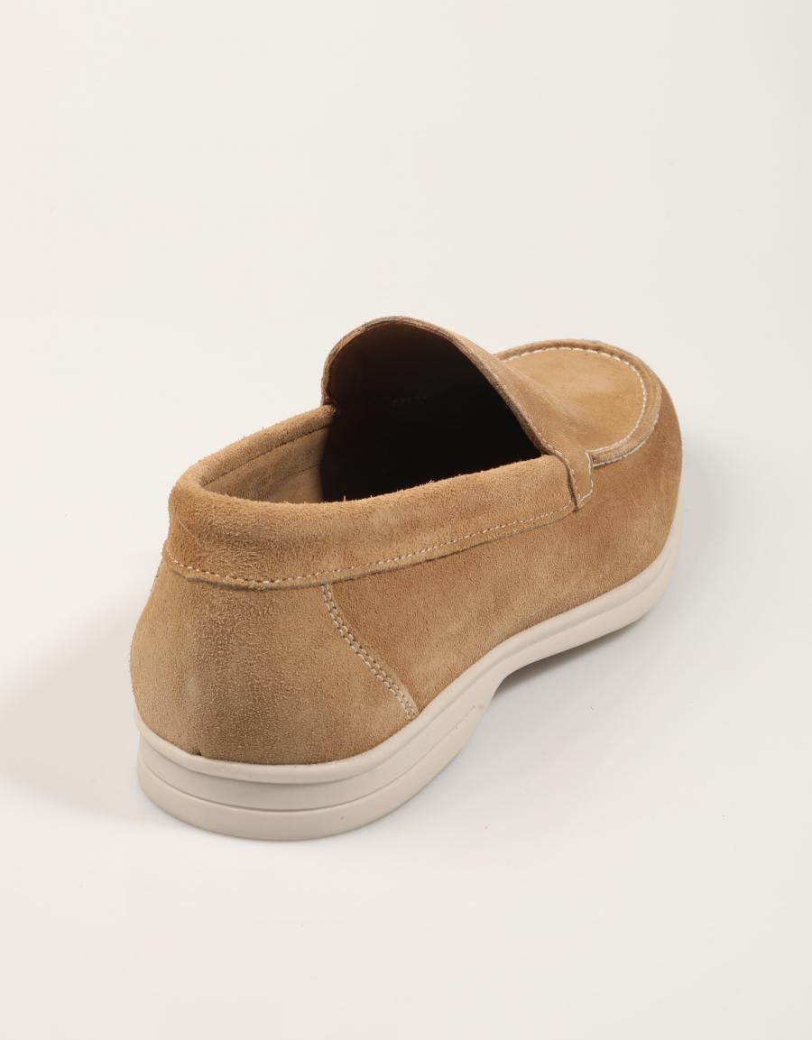 ZAPATOS FREELANCE MOCASIN MUSHROOM en color Cuero