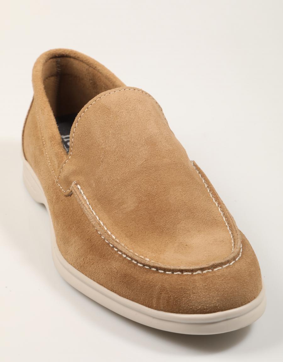 ZAPATOS FREELANCE MOCASIN MUSHROOM en color Cuero