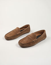ZAPATOS FREELANCE MOCASIN VISON en color Taupe