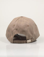 GORRA CALVIN KLEIN TITLECASE ROASTED LV04D5003G en color Beige
