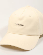 GORRA CALVIN KLEIN COTTON TWILL BONE LV04D5080G en color Beige