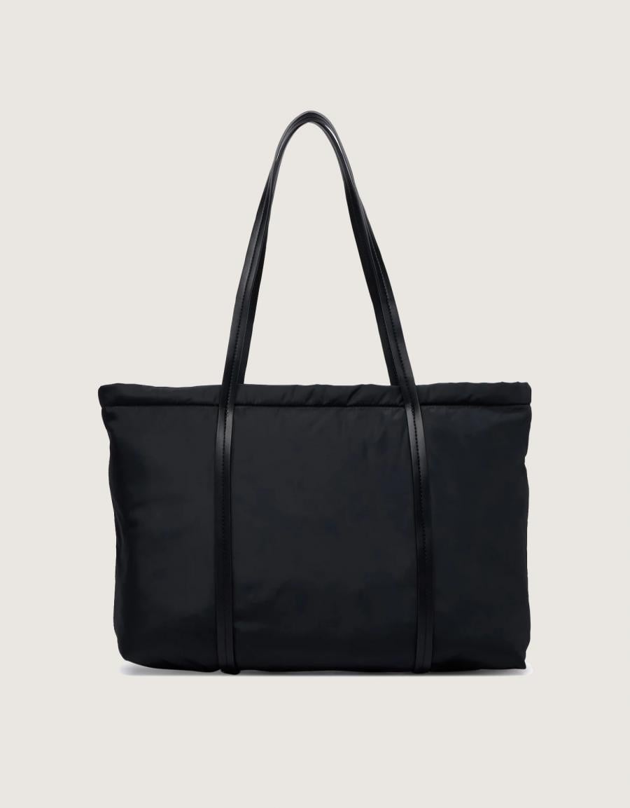 BANDOLERAS CALVIN KLEIN NYLON MEDIUM TOTE LV04F3869G en color Negro