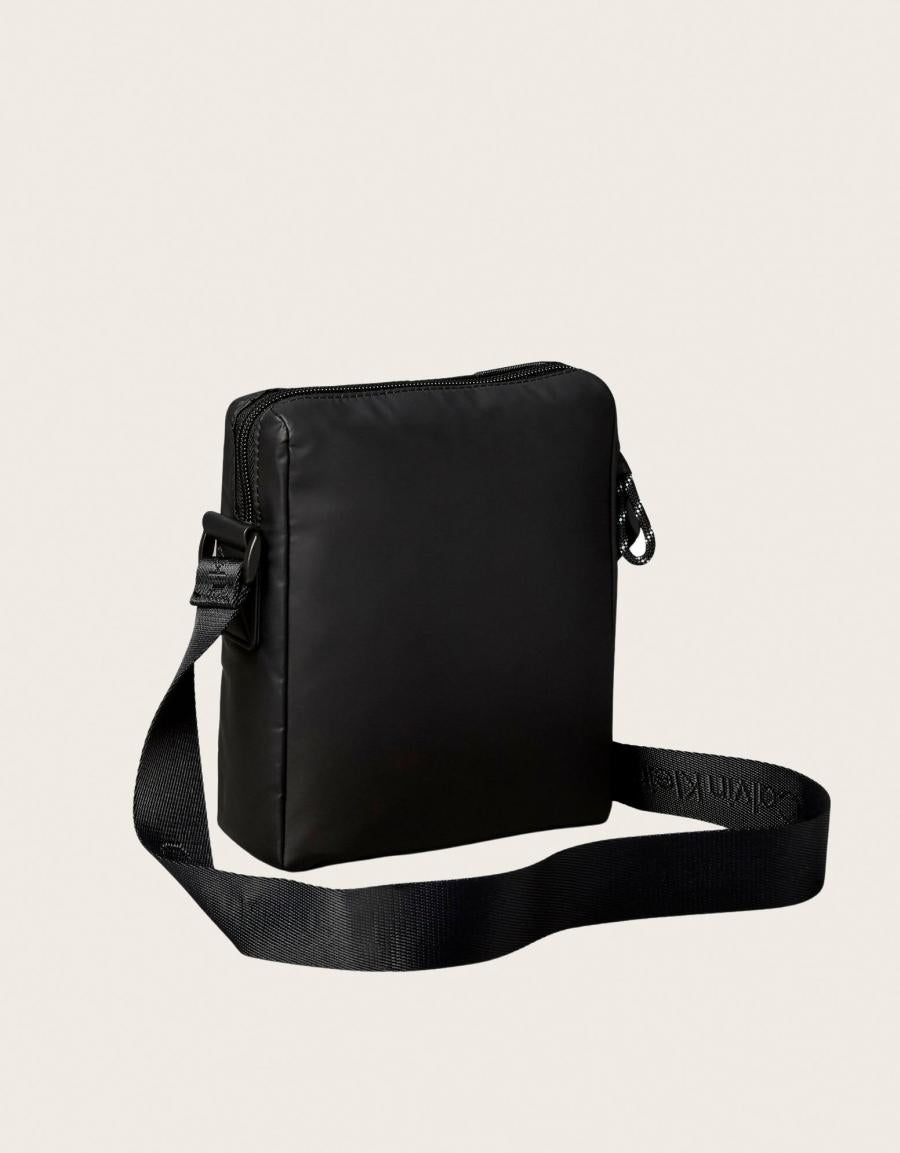 BANDOLERAS CALVIN KLEIN RUBBERIZED REPORTER BLACK LV04D3480G en color Negro
