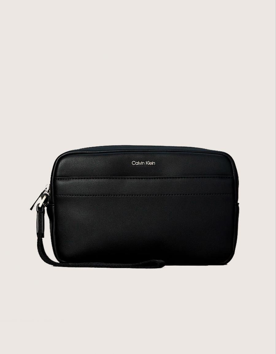 NECESERES CALVIN KLEIN RAISED POUCH BLACK LV04D1277G en color Negro