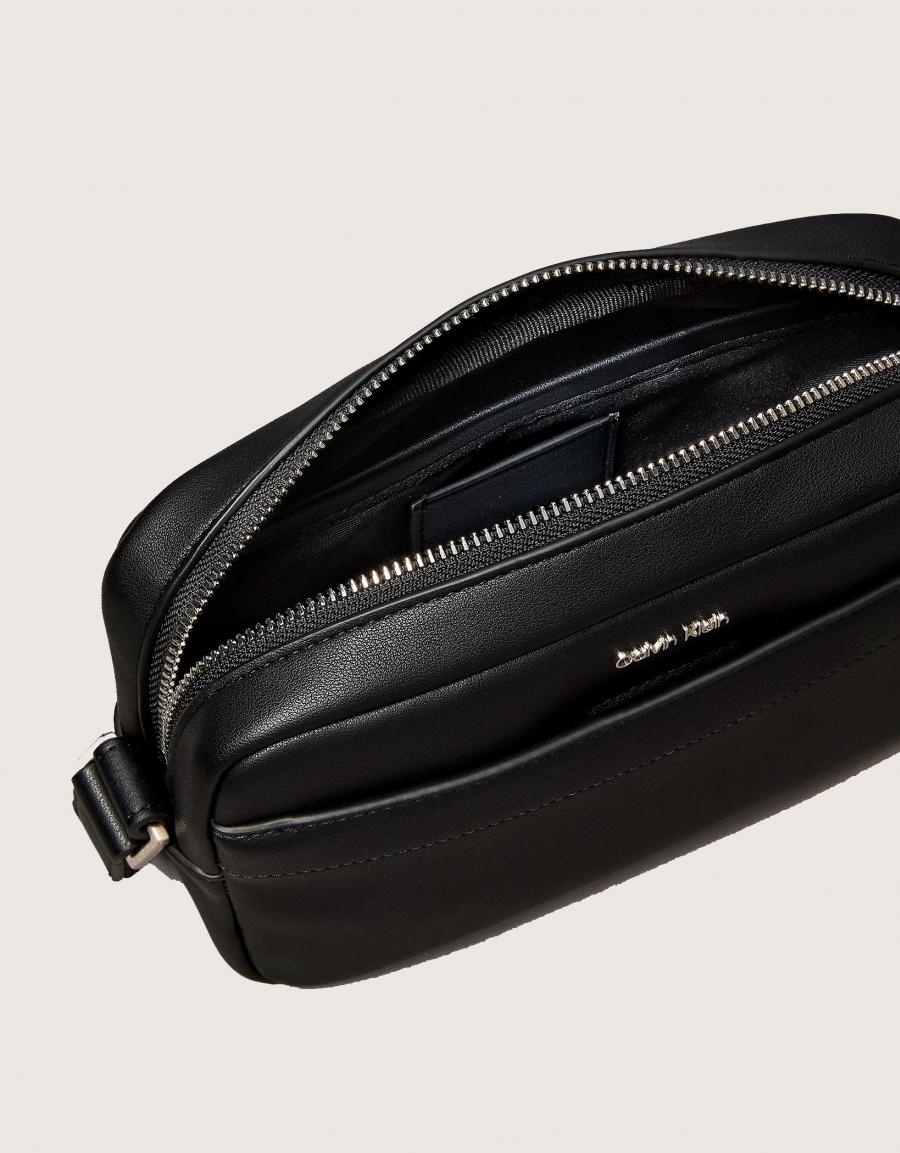 NECESERES CALVIN KLEIN RAISED POUCH BLACK LV04D1277G en color Negro