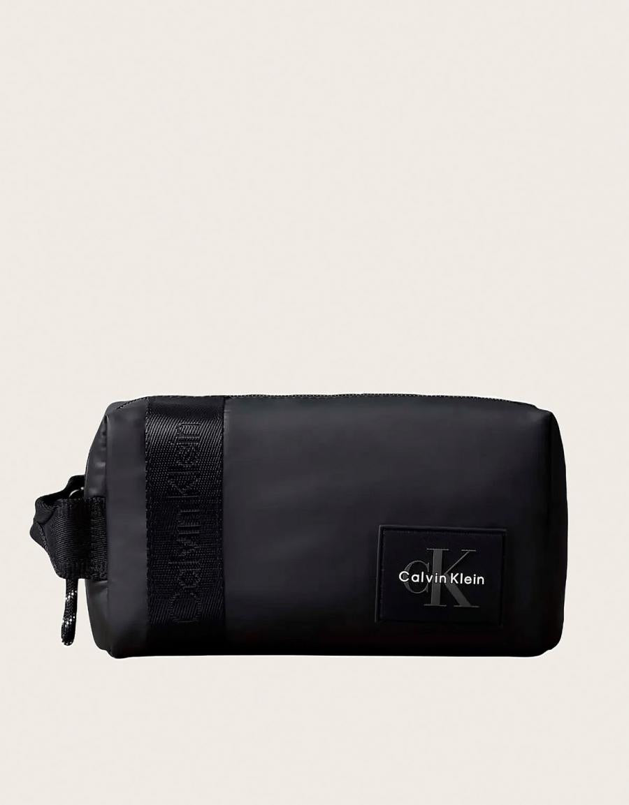 GORRA CALVIN KLEIN RUBBERIZED DOPP KIT BLACK LV04D1293G en color Negro
